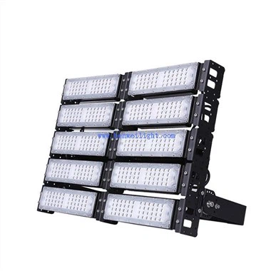 LED 경기장 조명으로 스포츠 필드를 밝게하십시오