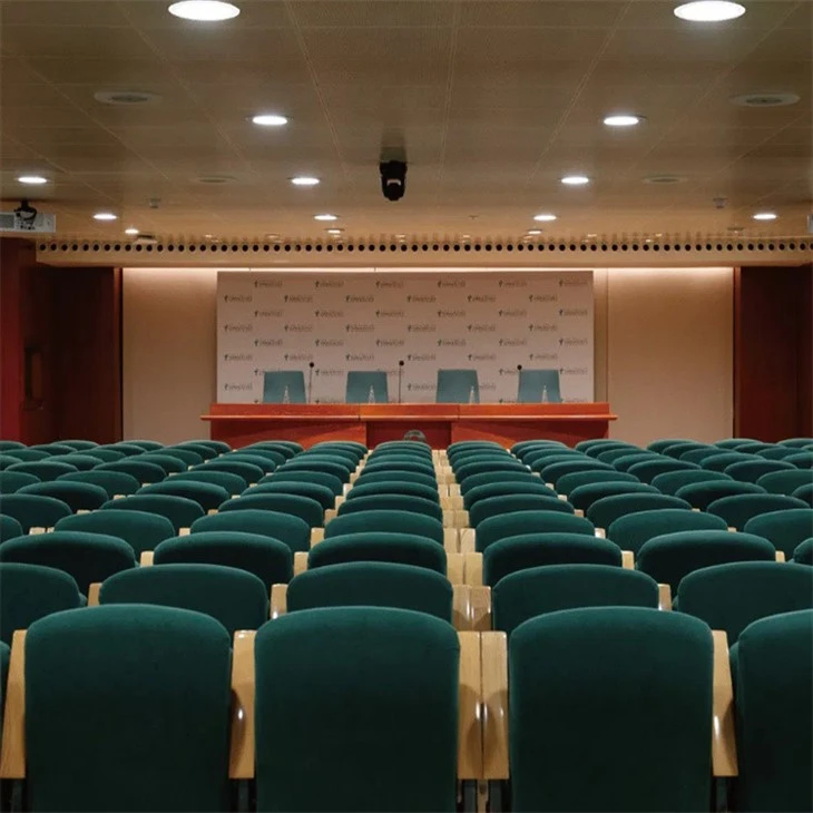 recessed spotlights