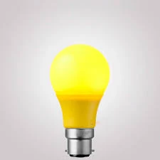 노란색 껍질이 달린 전구